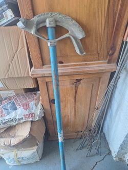 Pipe bender
