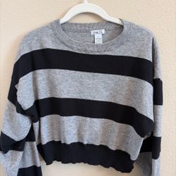 Black and Gray Crop Top Long Sleeve