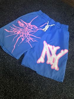Black and pink NY shorts