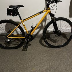 Men’s Raleigh Mountain Bike