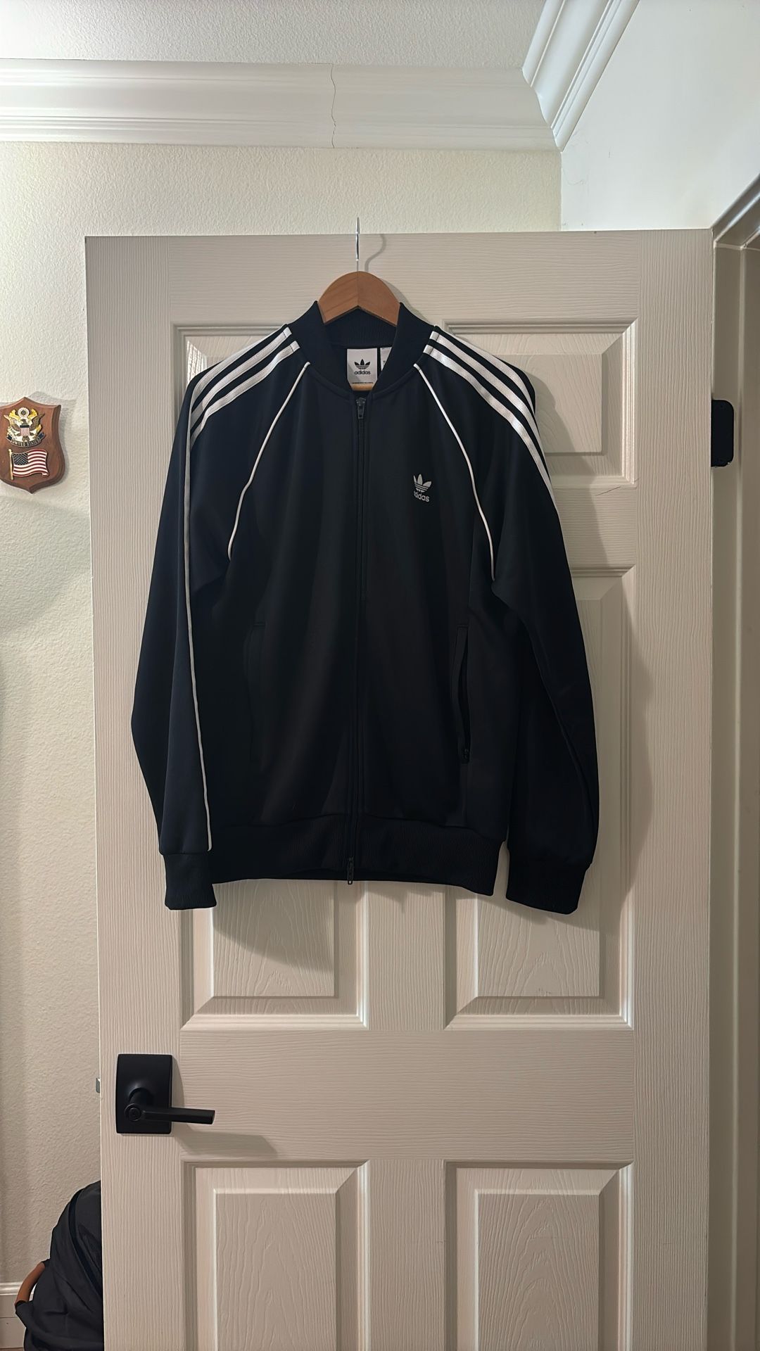 Men’s Classic M Adidas Jacket LIKE NEW