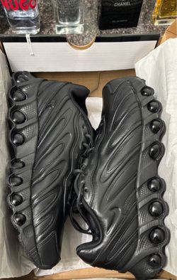 Nike air max DN8 l black leather size 11 men’s I used them 2hr only I paid $210 new