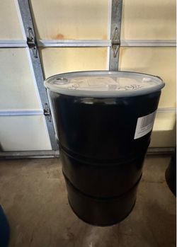 Metal barrel! Food grade 55-gallon barrel with lid & clamp.