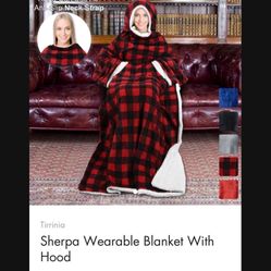NEW Sherpa Wearable Blanket