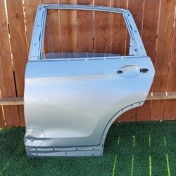 2013 - 2016 HONDA CRV CR-V LEFT REAR
DOOR DRIVER SIDE USED OEM. NC6
