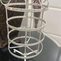 Spinning Jewelry Holder