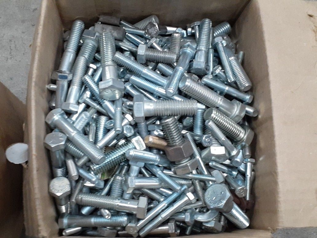 Mixed New Bolts Of Difenrent Sizes