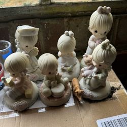 Precious Moments Statues LOT 