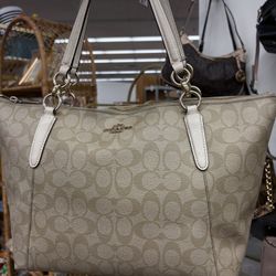 Coach Shoulder/tote Bag