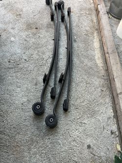 Lift Springs for 144 mercedes sprinter 
