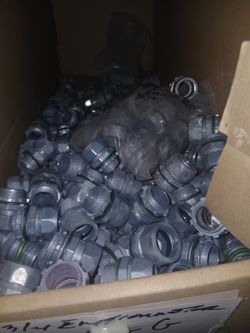 Bridgeport 3/4" Raintight Connectors  