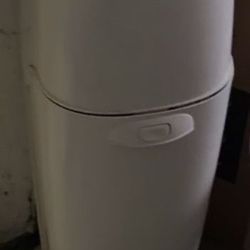 Diaper genie $5