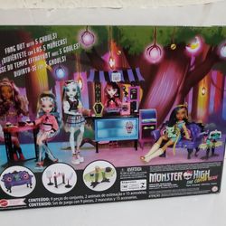 Monster High Playset Coffin Bean Spooky Cafe Furniture & Coffee Shop Collection
