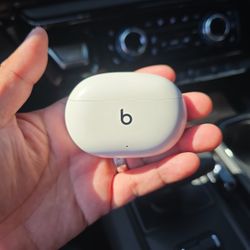 Beats OFF WHITE Buds Pro