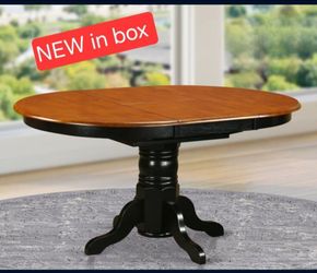 New dinning table no chairs