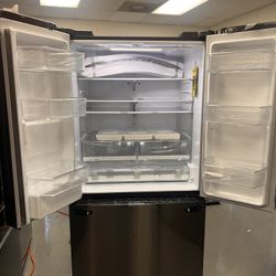 29 cu ft. French Door Refrigerator with Slim Design Water Dispenser