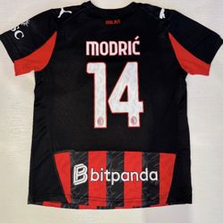 Puma AC Milan Modrić 14 Soccer Jersey