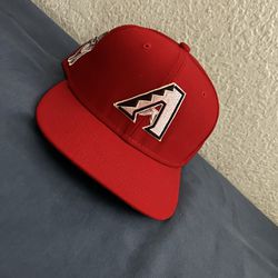 Fitted hat