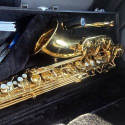 Tenor Saxophone Mint Condition 