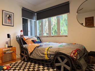 Twin Car With With Bookshelf