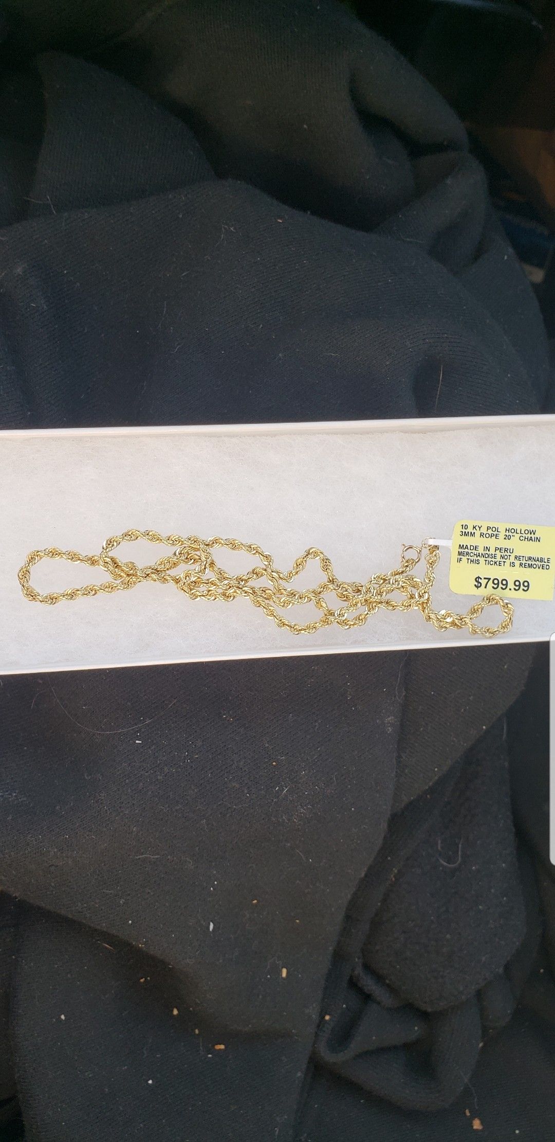 10 k real gold rope chain. 20 inches long 3mm thick