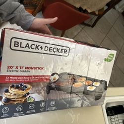 Black + Decker Electric Griddle 