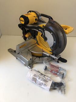 DEWALT 15 Amp Corded 12 in. Compound Double Bevel Miter Saw