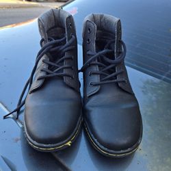 Dr Marten Maelys flat boots