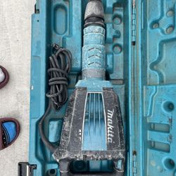  Makita  Electric Demolition  Hammer HM1214c  working in perfect condition  Can test before buying  Only serious buyers   690$ 