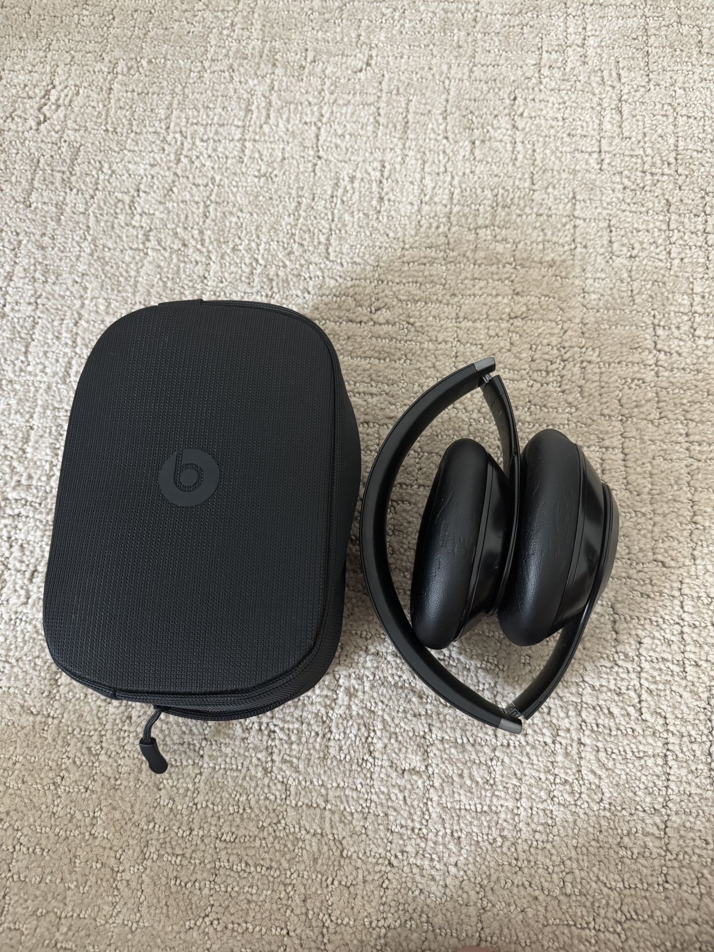 Beats Studio Pro