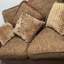 Victorian Loveseats