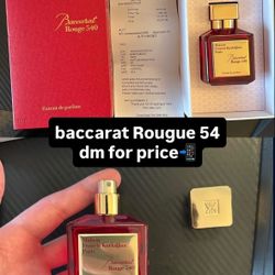 Baccarat Rougue 54 