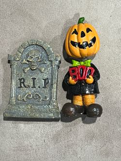 Halloween Tombstone and Pumpkin bobble head Boo Decor