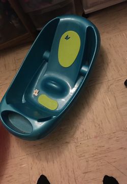 Baby bath tub