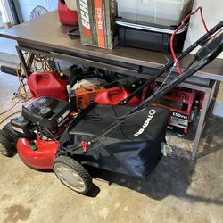 Toro Self-Propelled Lawnmower Works Great With Bagger Very Little Use