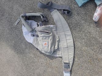 Ergobaby baby carrier