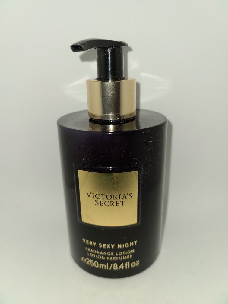Victoria Secret Very Sexy Night 