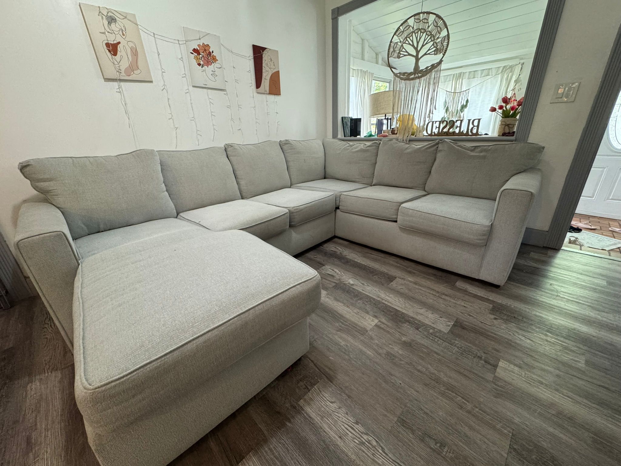 couches sofas