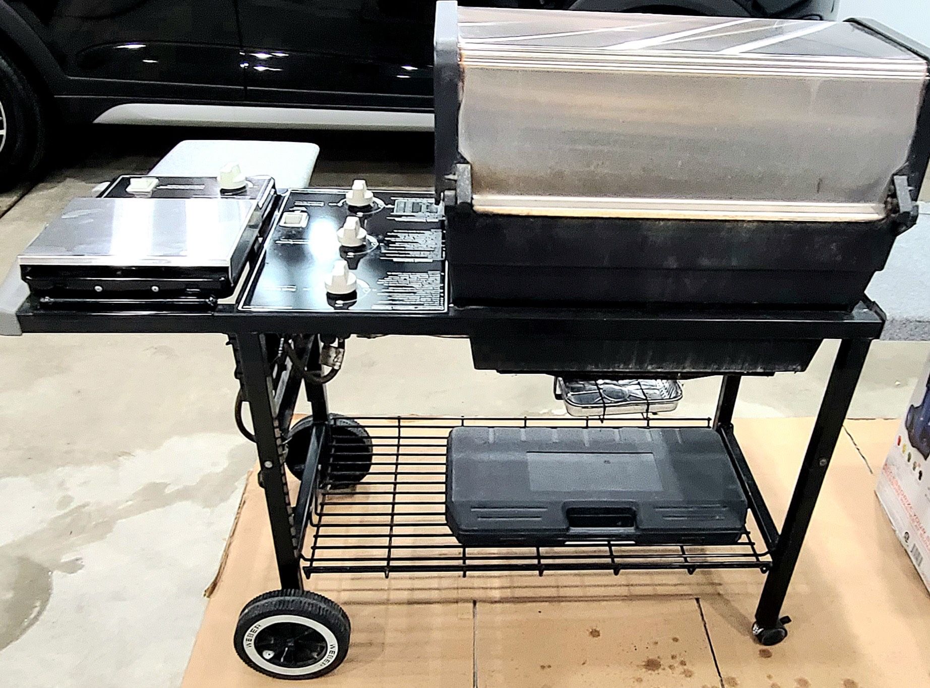 Weber Genesis Gold Gas Grill for Sale in Chicago, IL OfferUp