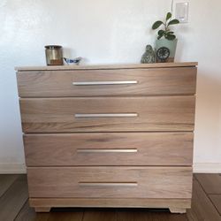 Raymond Loewy for Mengel Furniture 1950’s 4 Drawer Dresser
