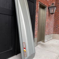 Thule Alpine Roof Cargo Box – Great Condition!