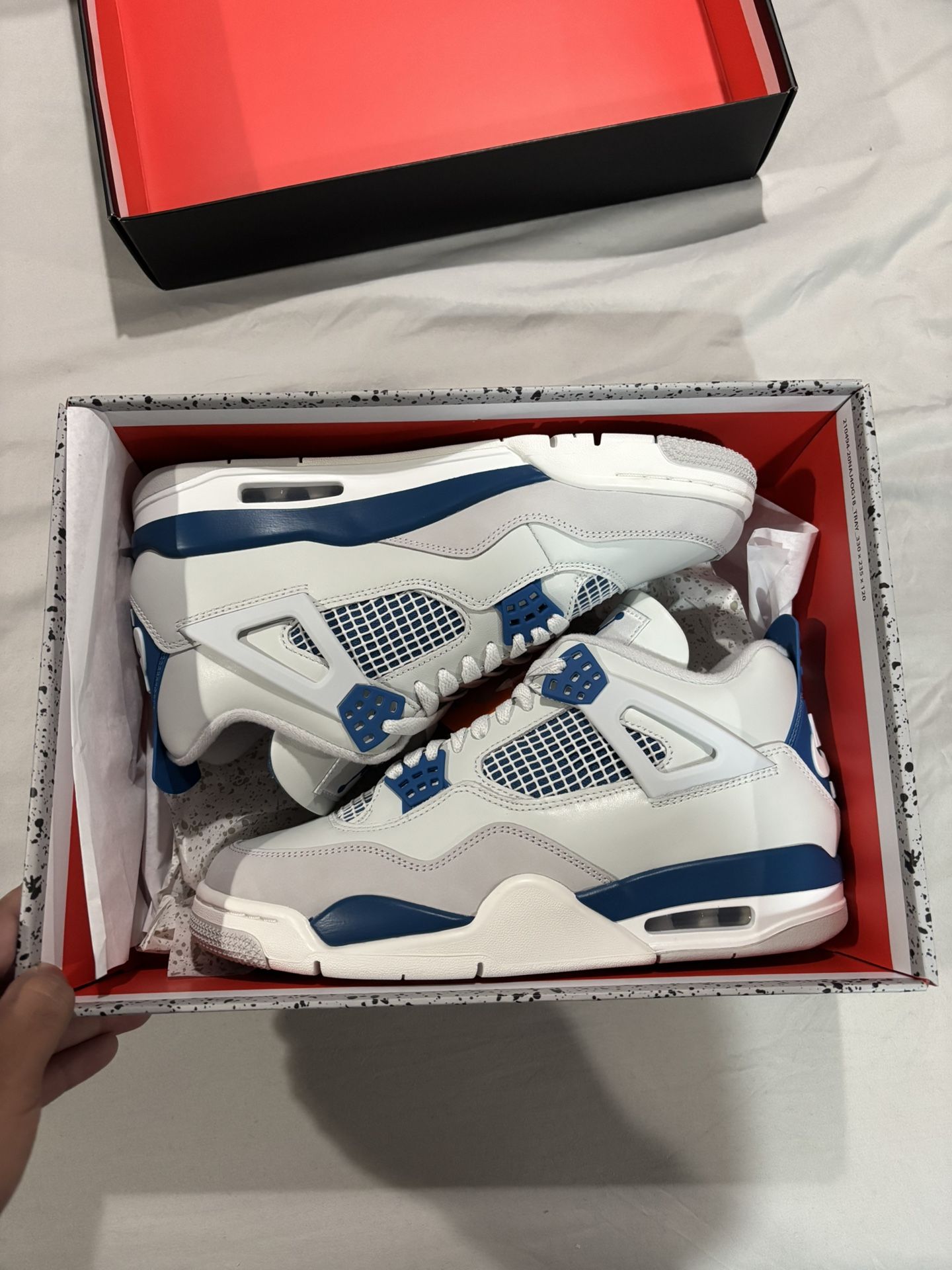 Air Jordan 4 Military Blue