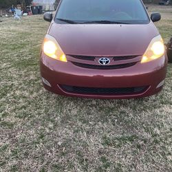 2008 Toyota Sienna