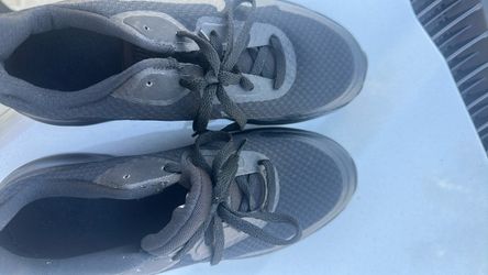 Nike tennis shoes