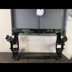 2021-2022-2023-2024 KIA SORENTO HYBRID RADIATOR SUPPORT OEM USED