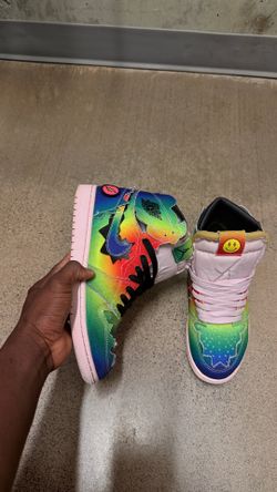 J Balvin: Size 8 Men