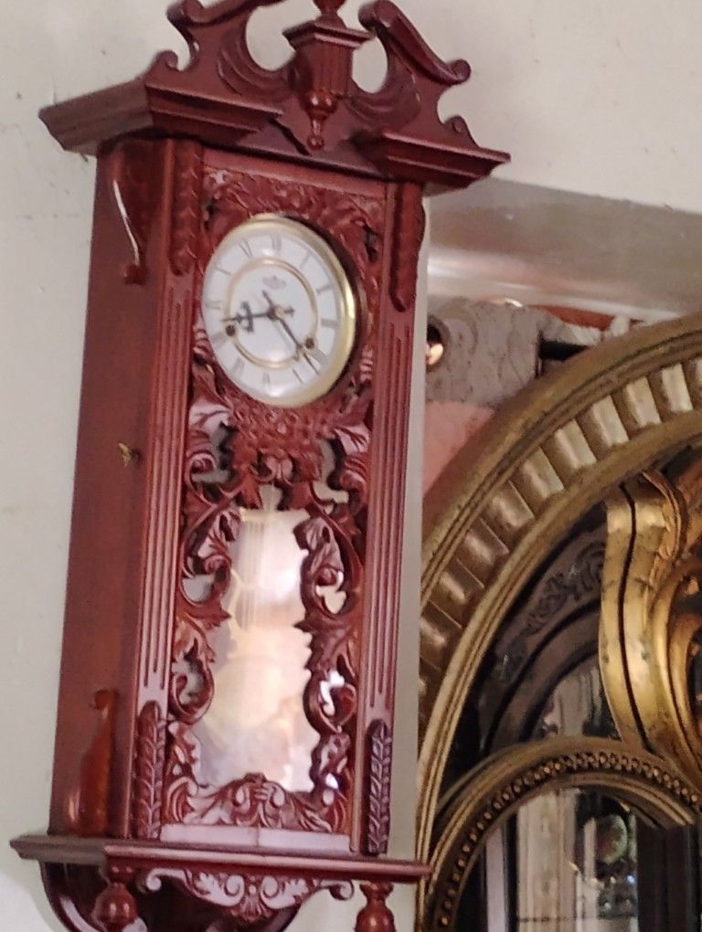 Clock That Makes Noise