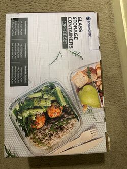 Storage containers