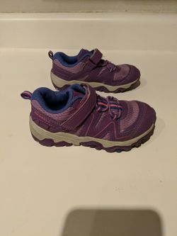 Toddler Shoes 9M