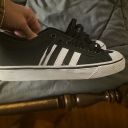 Women's Adidas Size 9